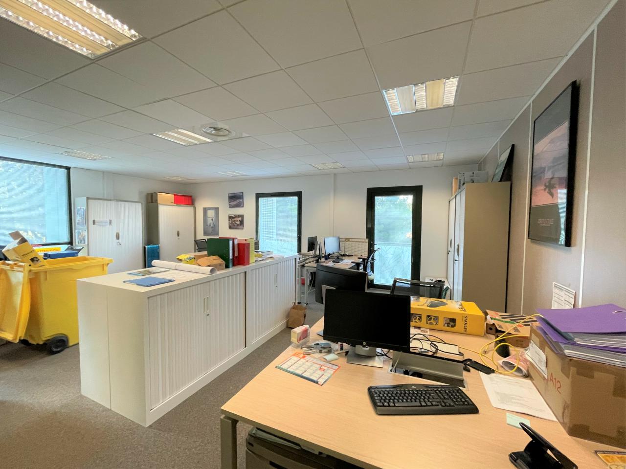 Bureau Aix-en-Provence 72m² Location bureau Aix-en-Provence Bouches-du-Rhône OLBUR2309247 6